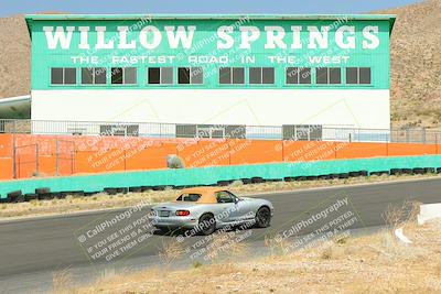 media/Jun-01-2025-CalClub SCCA (Sun) [[eae223c5dd]]/Group 1/Track Event 4/